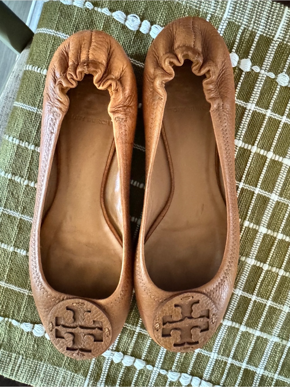 Tory Burch Tan Leather Logo Round-Toe Ballet Flats